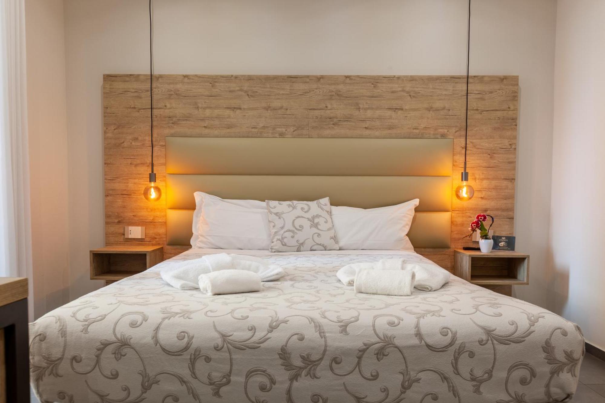 Oneira Rooms Agrigento Esterno foto